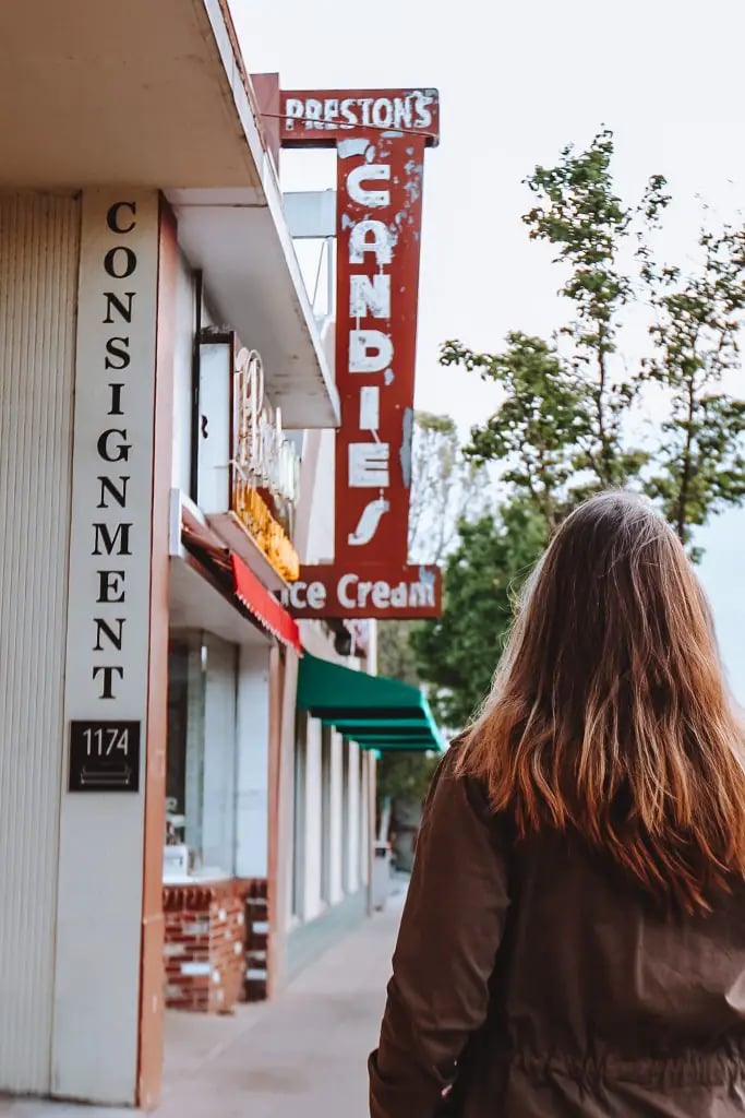 Preston's Candy & Ice Cream 2