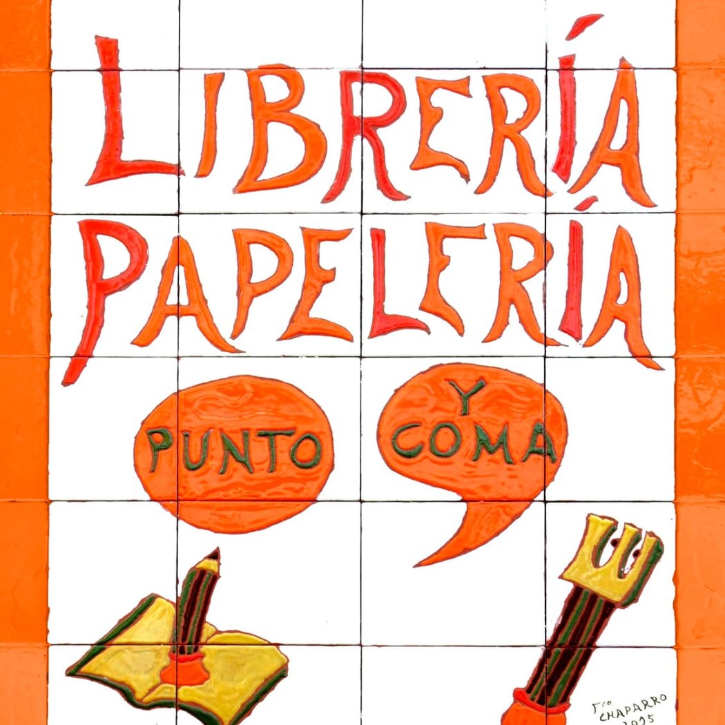 LIBRERÍA PAPELERÍA PUNTO Y COMA. 1