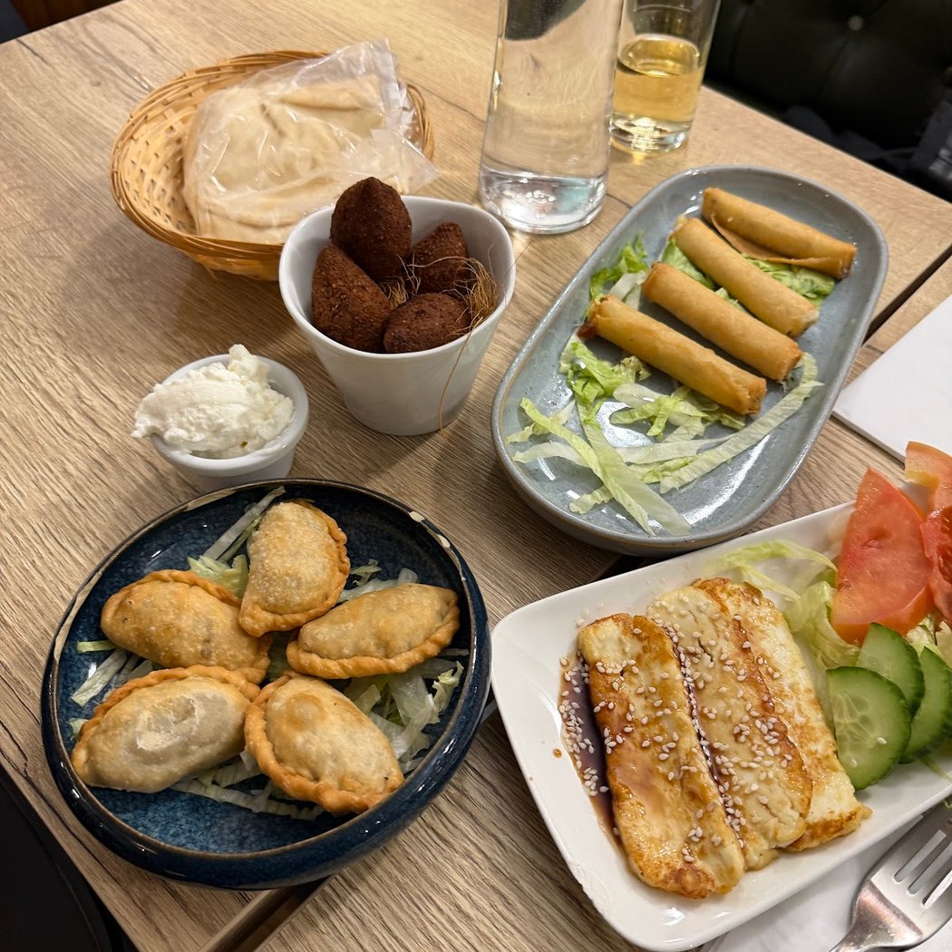 Sofrati Restaurant 4