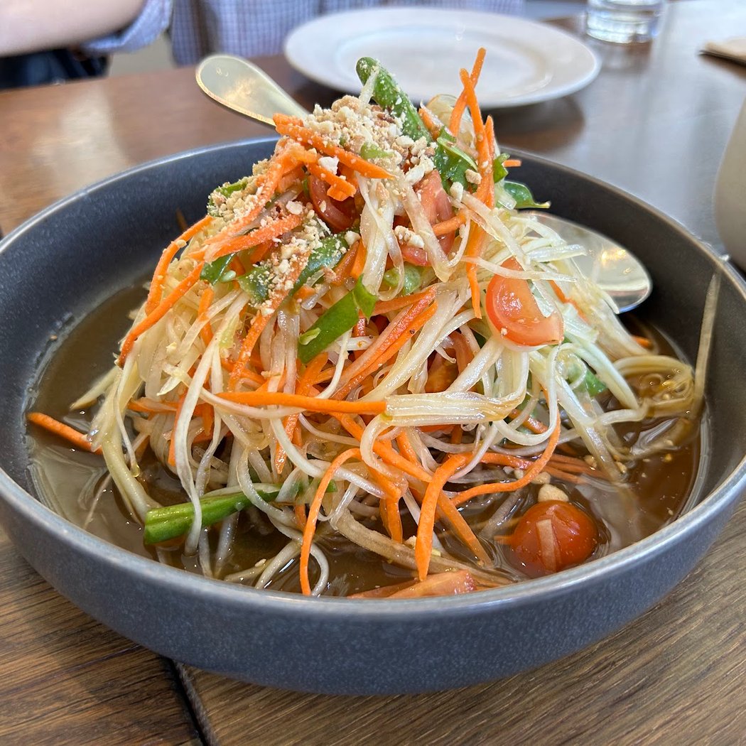 Basil Thai Restaurant & Bar 1