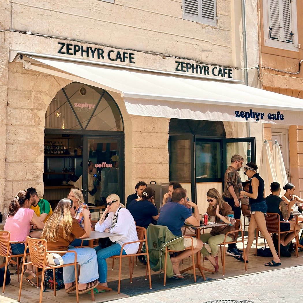 Zephyr café 2