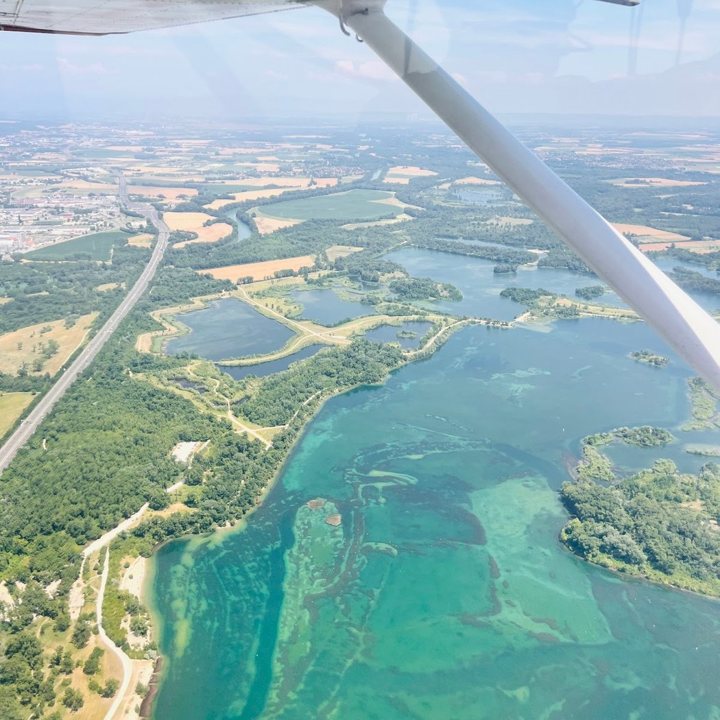 Avnir Aviation Lyon-Bron School Steering And Discovery Flight Avion Au Grand Public By Theft D'initiation 1