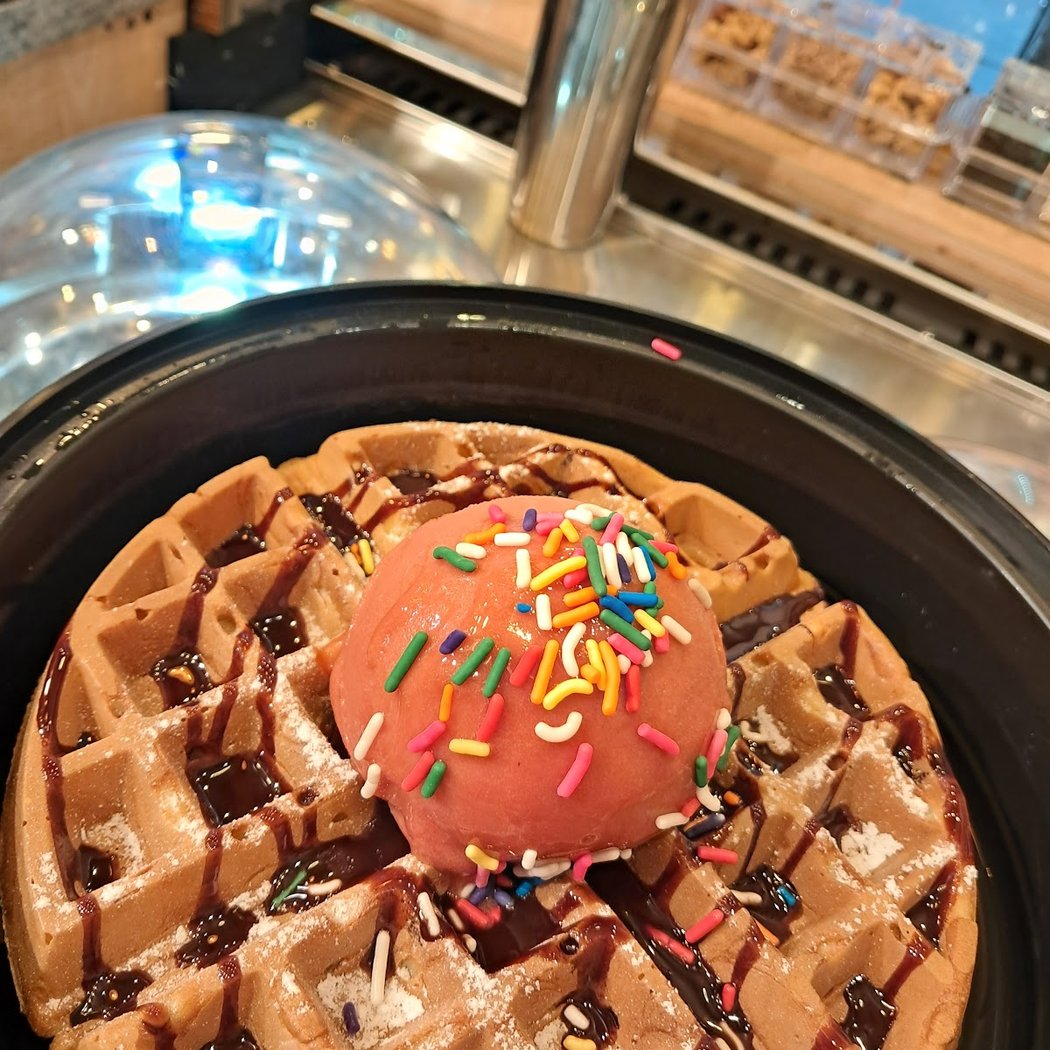 Sip & Scoop 1