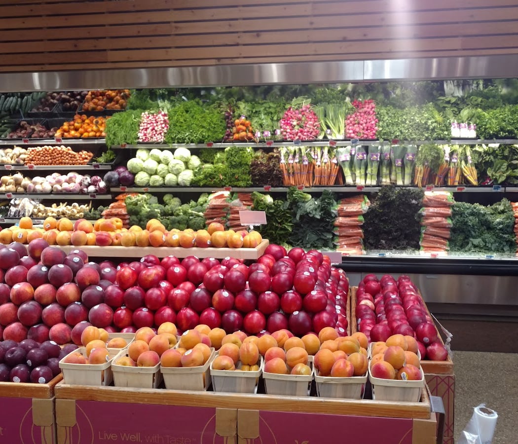 Plum Market 3
