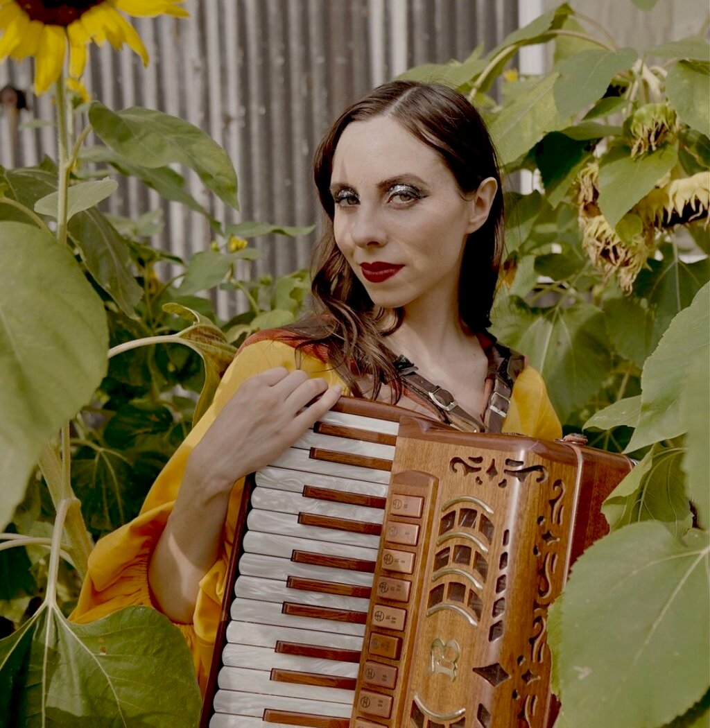 Music by Erica Mancini 1