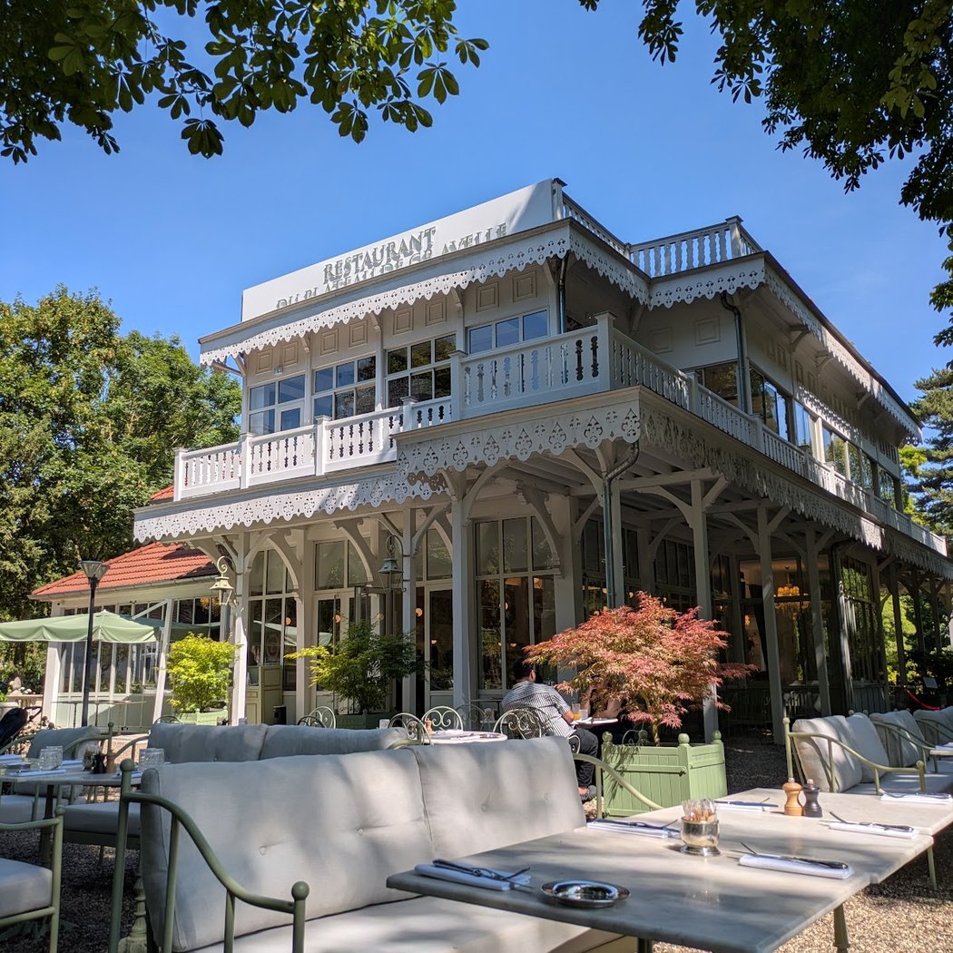 Brunch with Live Music 1