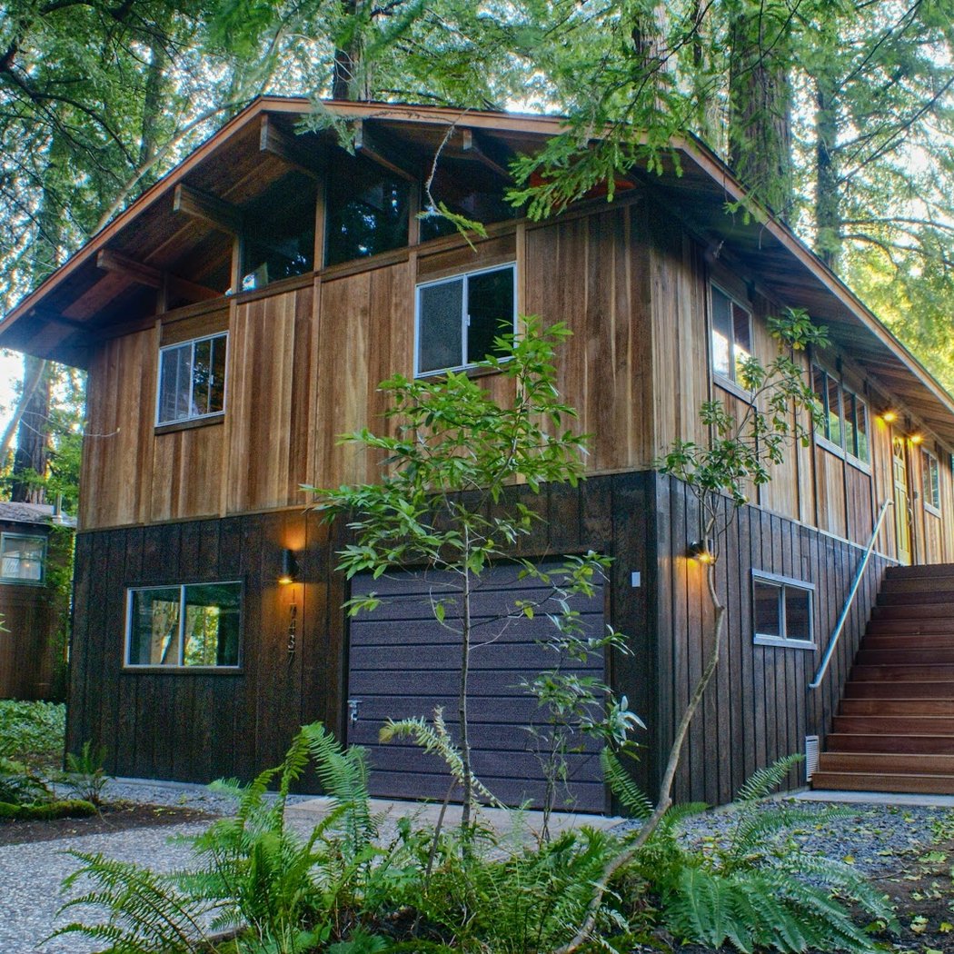 Lucky Bend Lookout Vacation Rental on the Russian River 2
