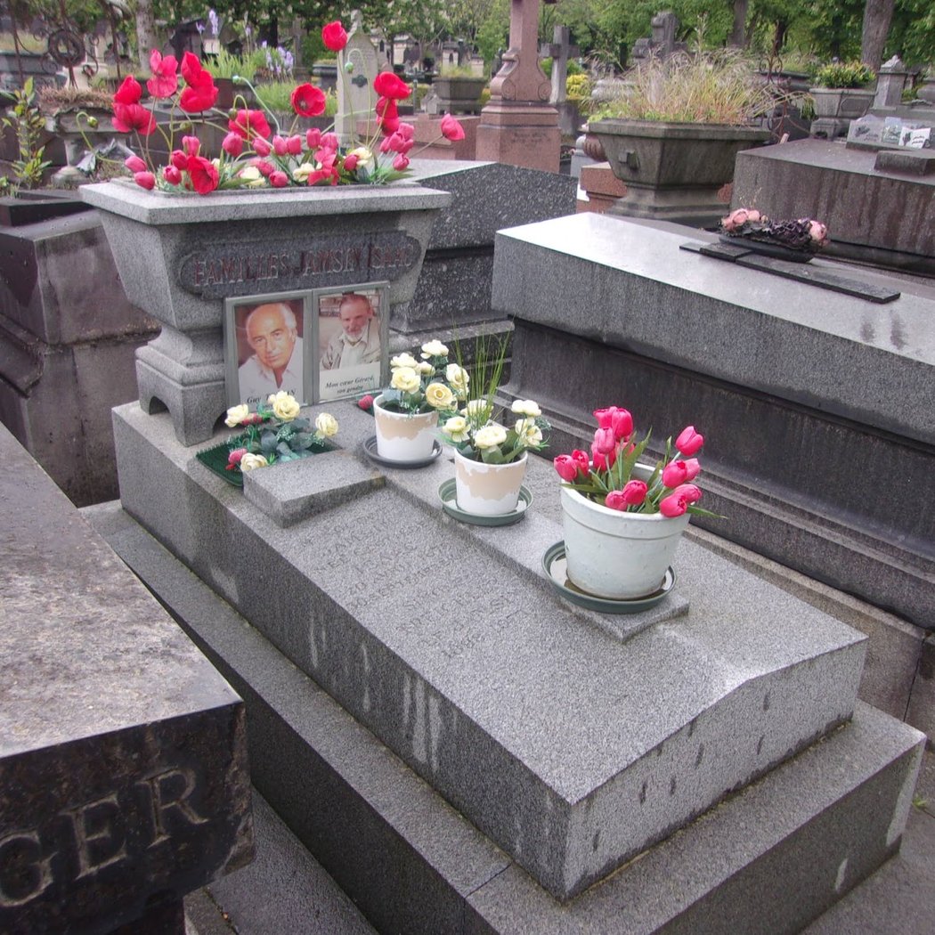 Tombe de L'acteur Guy Tréjan 85e Division 1