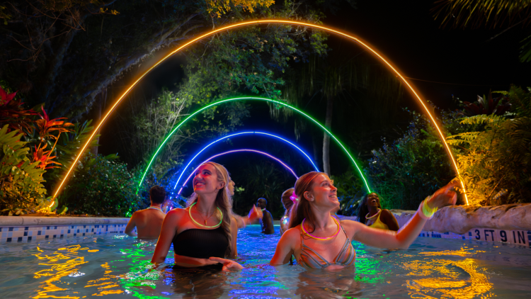 AquaGlow 1