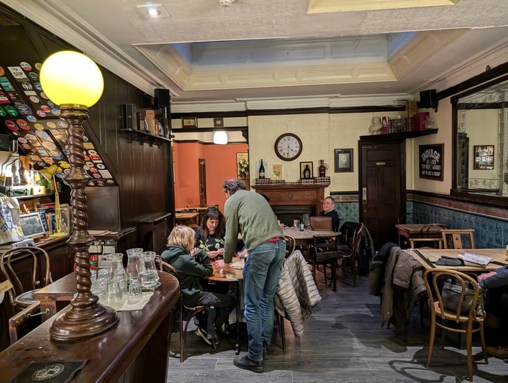 The Queen's Head 2