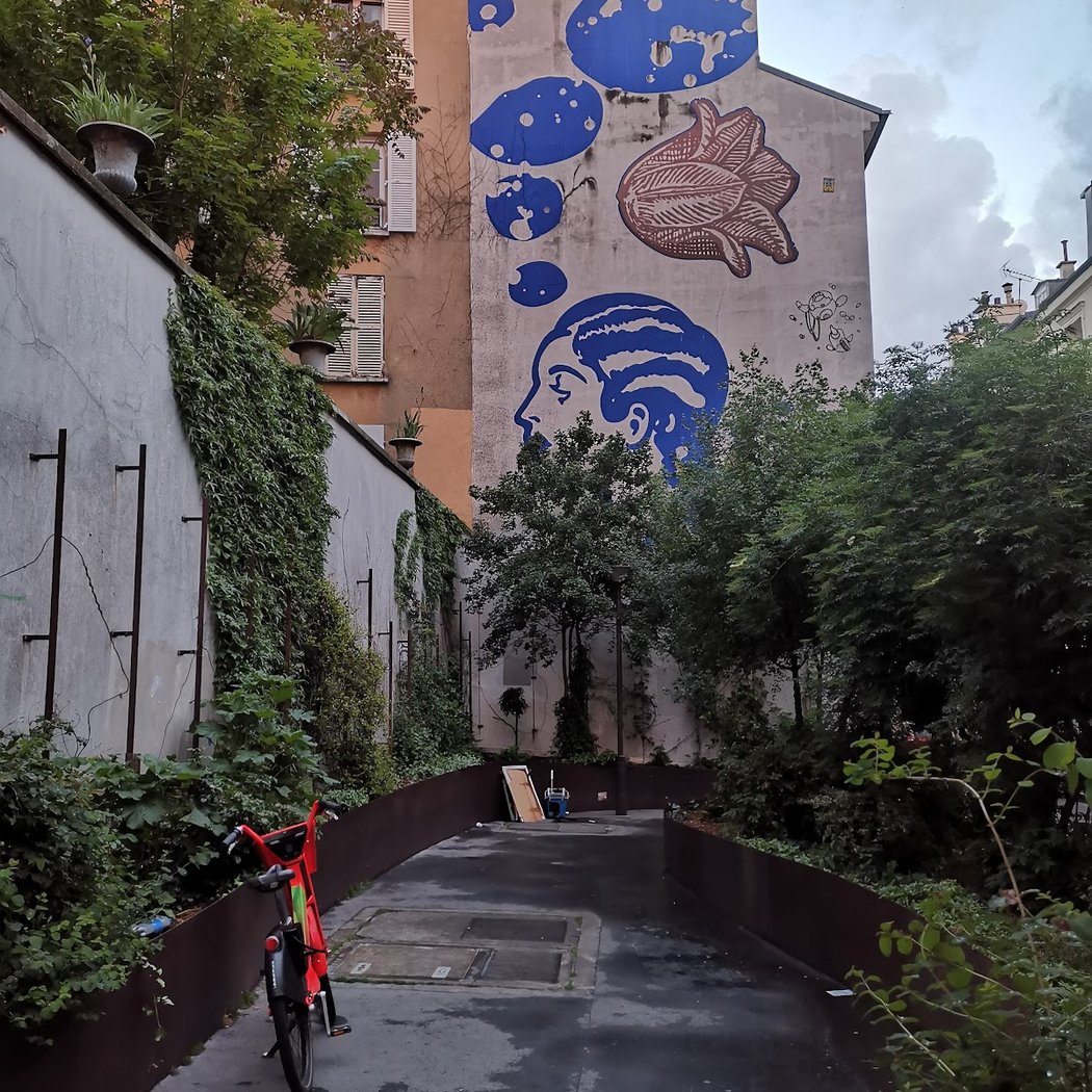 Rue des Dames 4