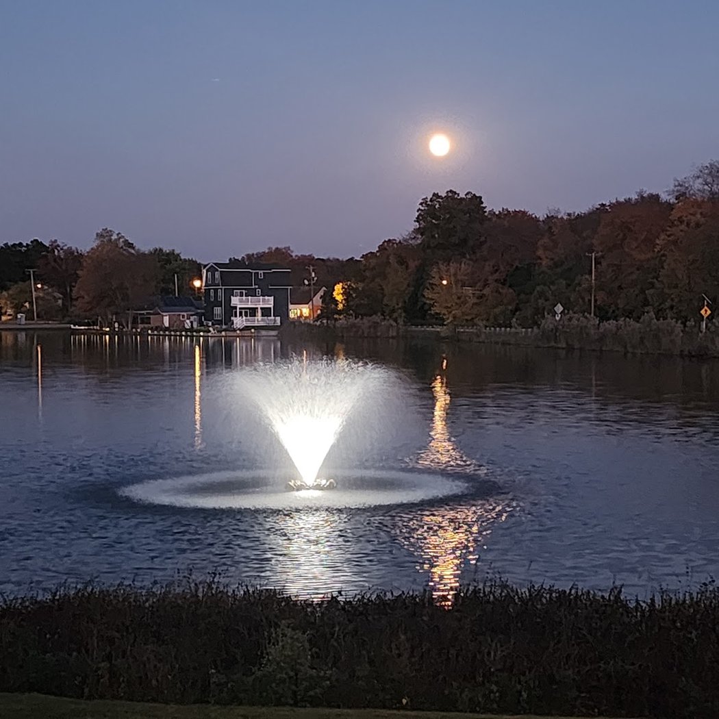 Lake House Restaurant 3