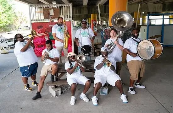 HOT 8 BRASS BAND ft. DJ Renoir 3