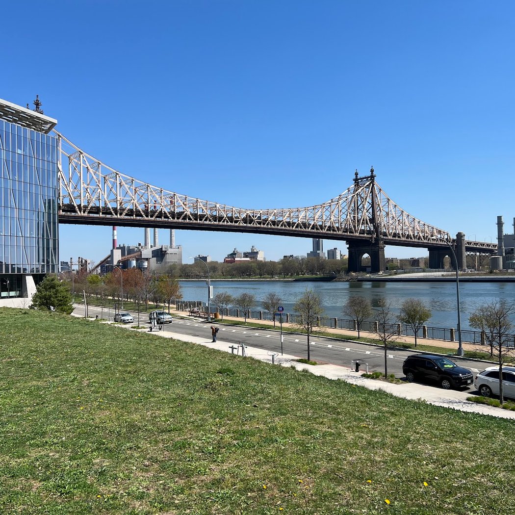 The Bloomberg Center 3