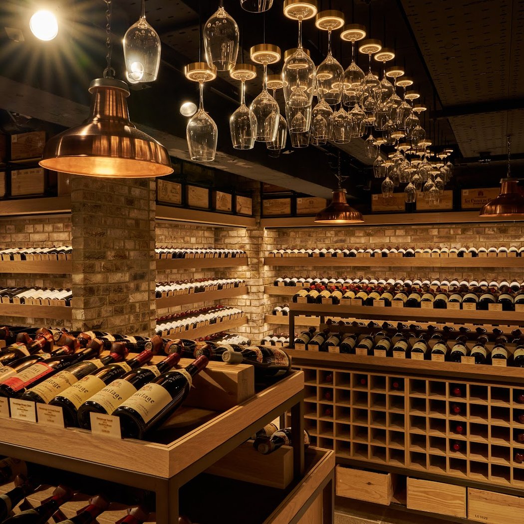 Hedonism Wines 1
