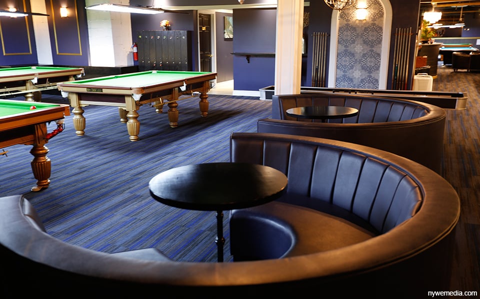 Blue Storm Billiard Lounge 蓝色风暴台球清吧 2