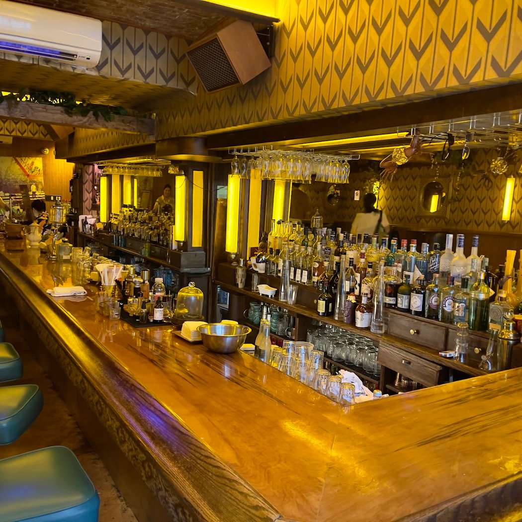 The Honey Well Happy Hours 2