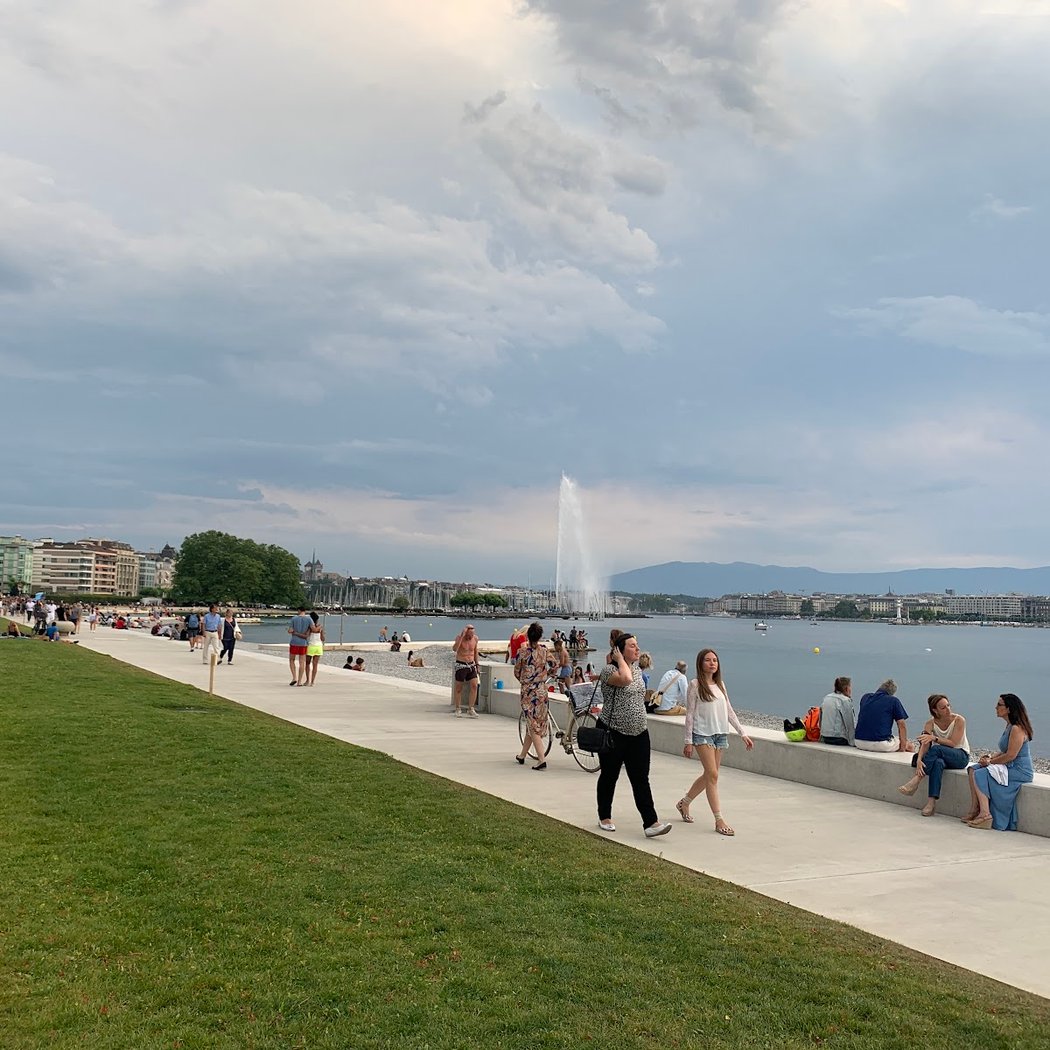 Plage des Eaux-Vives 2