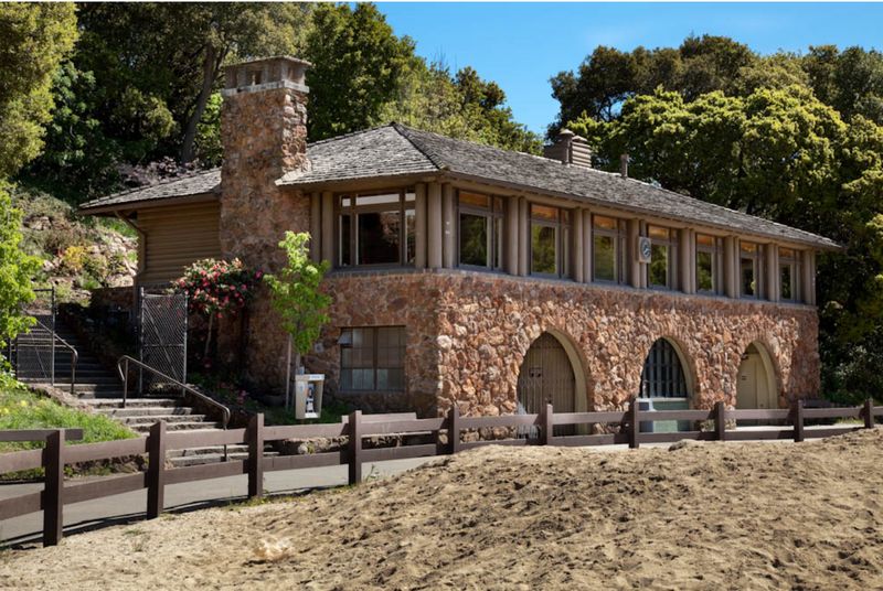 Temescal Beach House 2