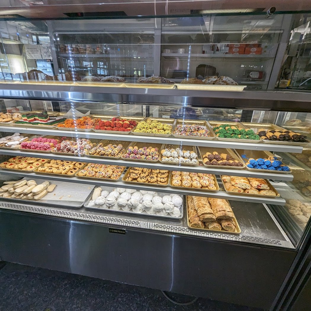 18th Avenue Bakery 1