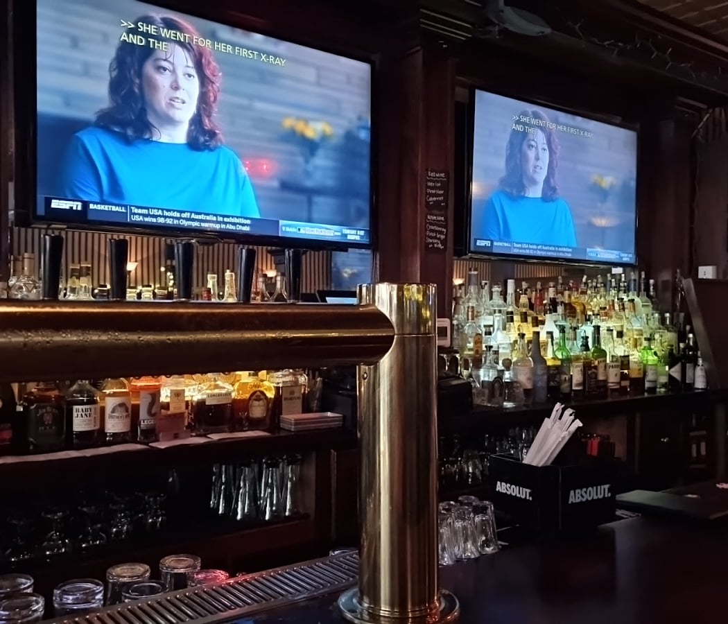 Jake's Saloon 3