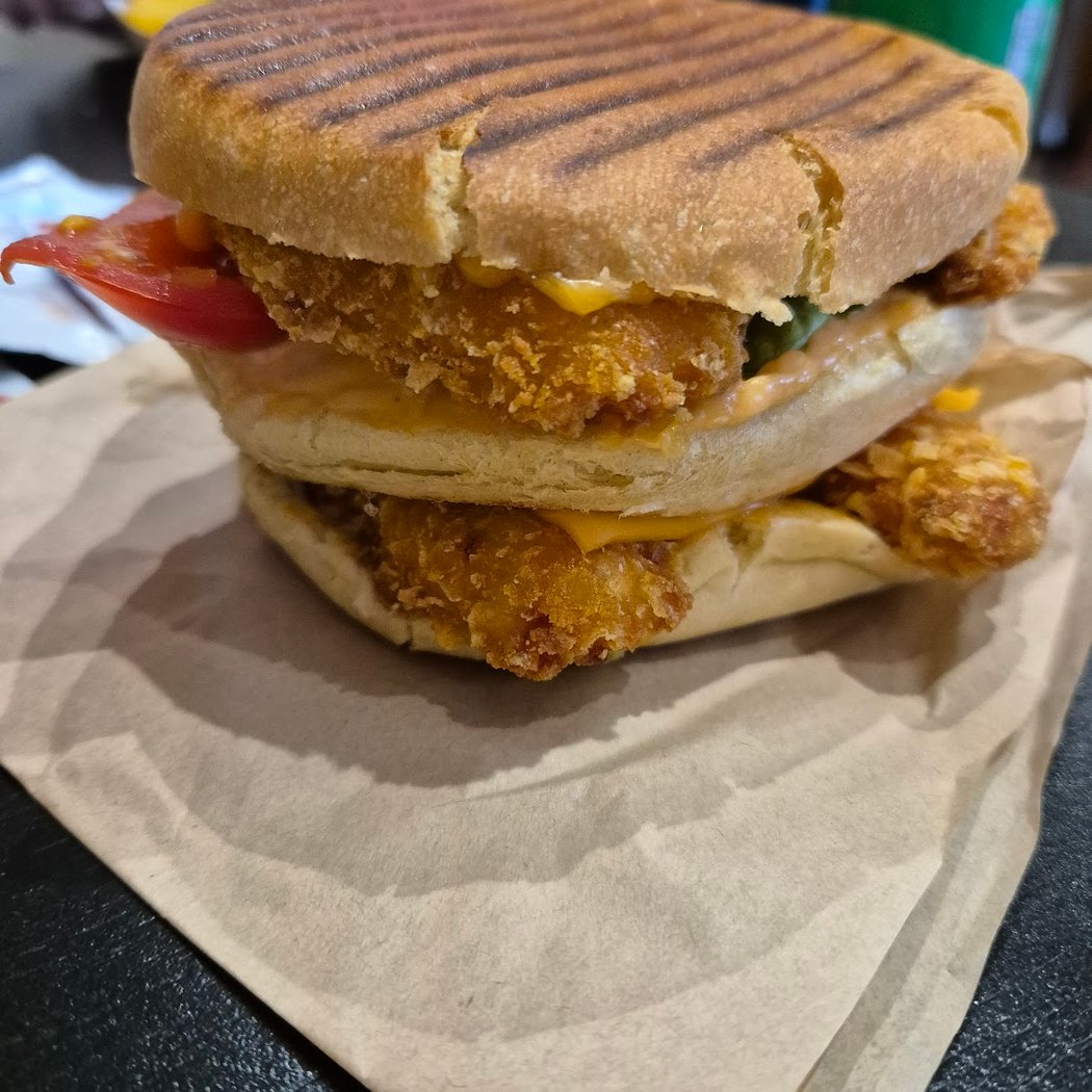 Chez Clément, burger maison, fish and chips, paninis, salade Guérande🍔🍔🍔🥗🥗🥗🐟🐟🐟🥪🥪🥪 3