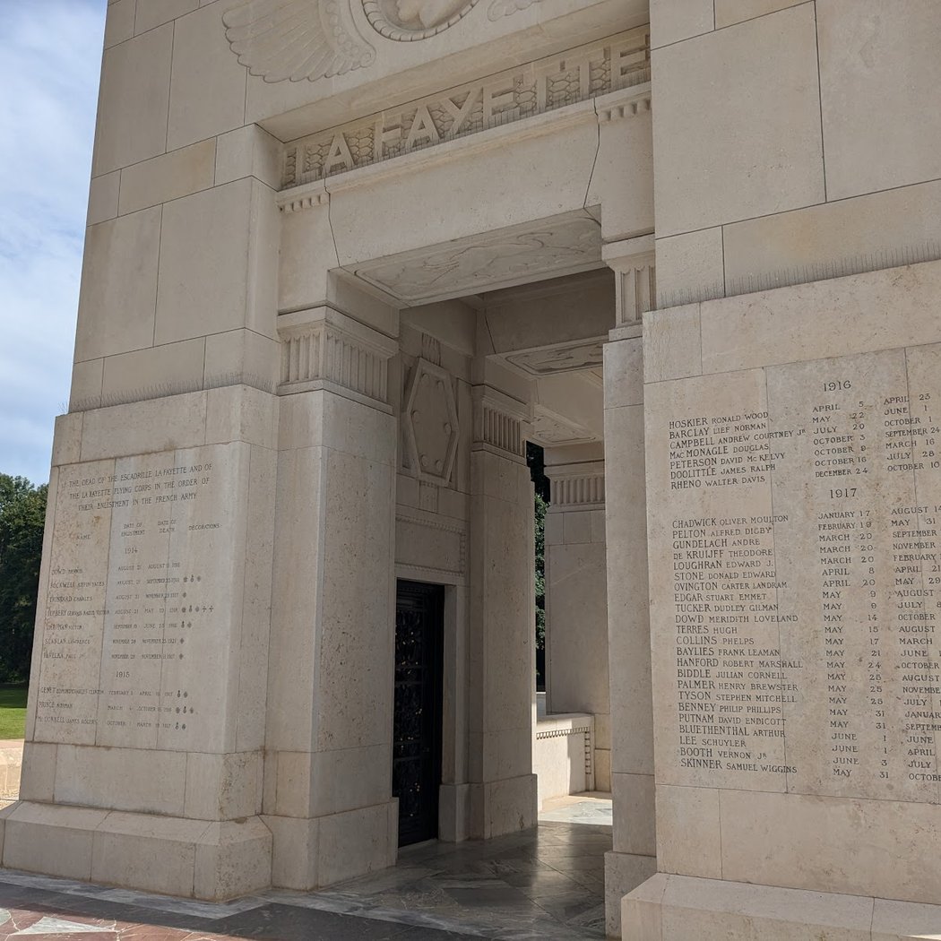 Visite guidée du monument à la mémoire des combattants étasuniens 2