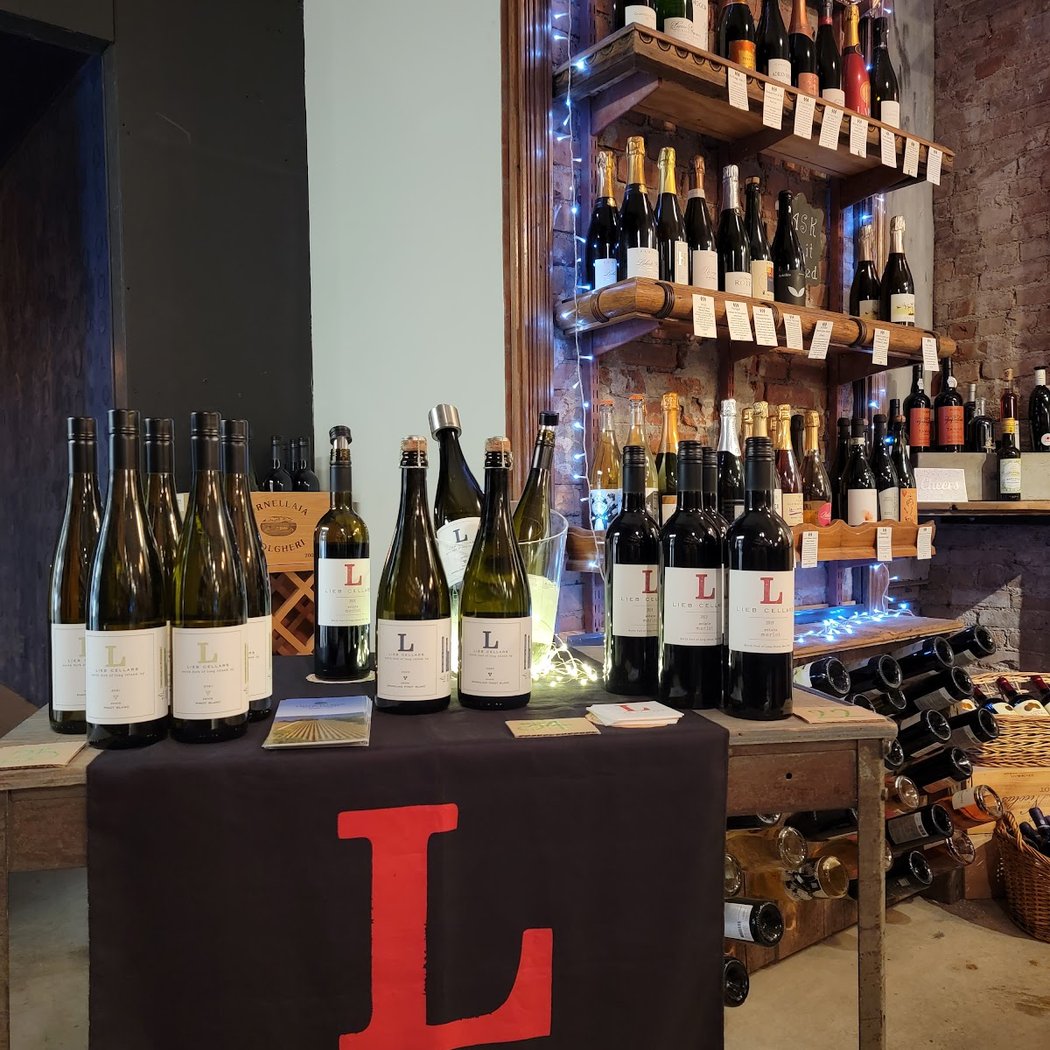 Free In-Store Wine Tastings 3