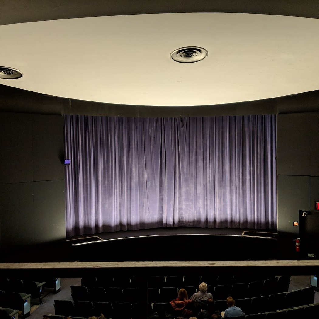 Stranger Things final episode screening 4