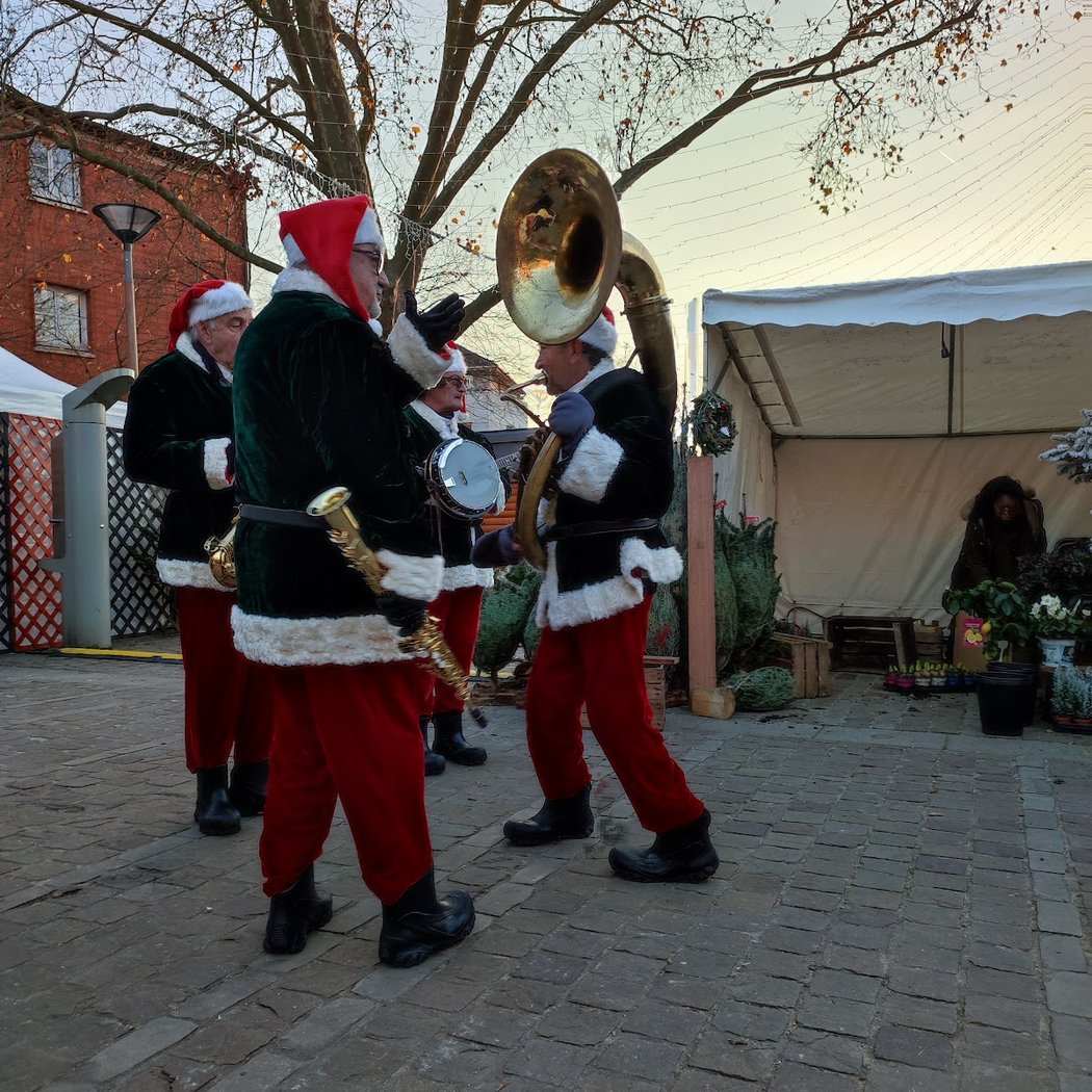 Marchés nocturnes et marché de Noël 1
