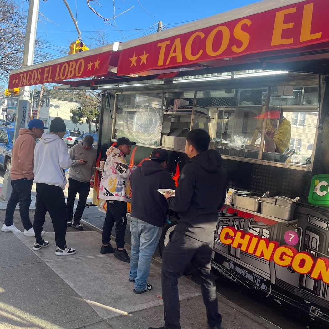 Tacos El Lobo 2