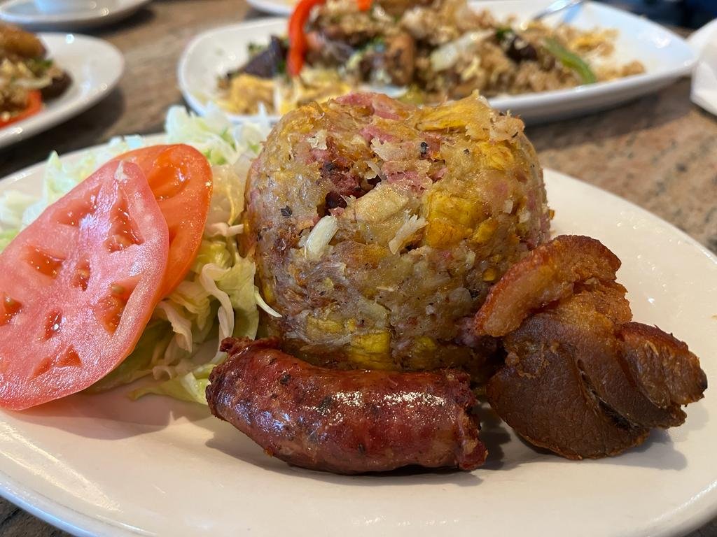 Malecon Restaurant (175th Street) 3