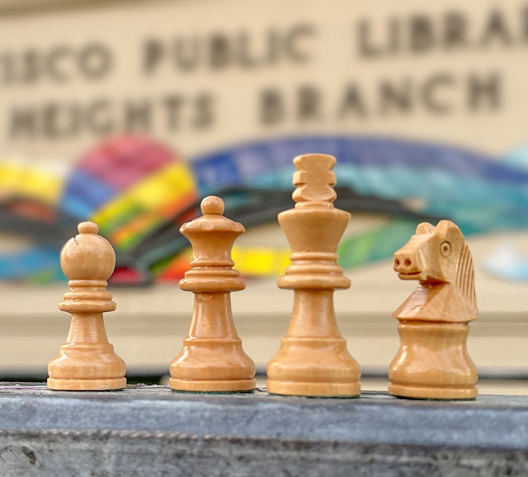 Chess Lecture at the Bernal Library 1