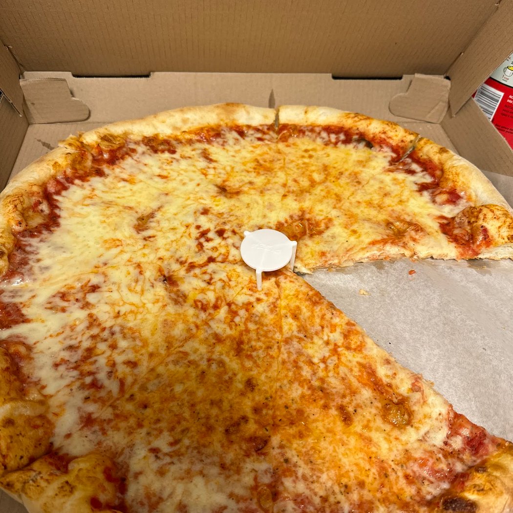 Gino's Pizzeria And Restaurant 3