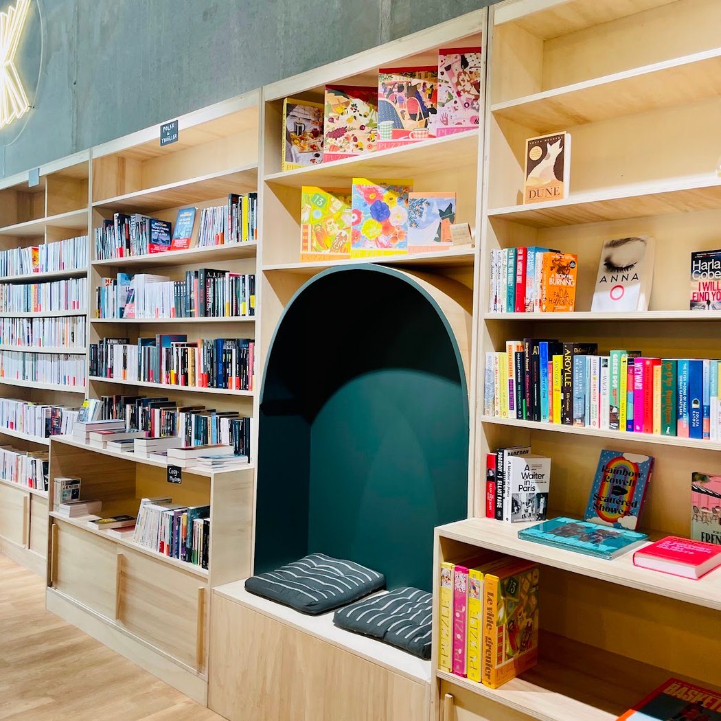 The Bookerie (Book Shop and Coffee) 5