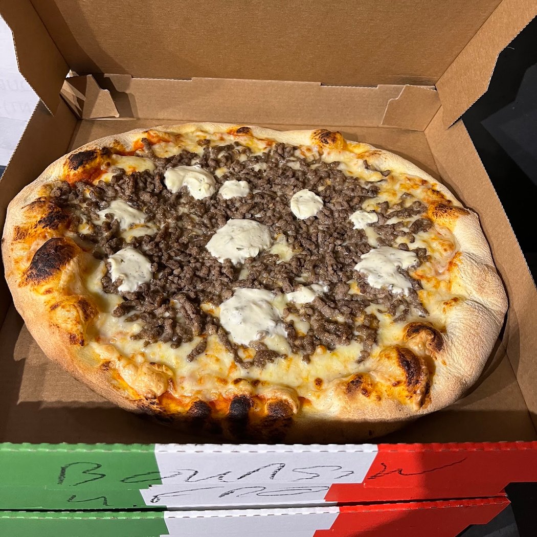 Camion Scuderia Pizza 1