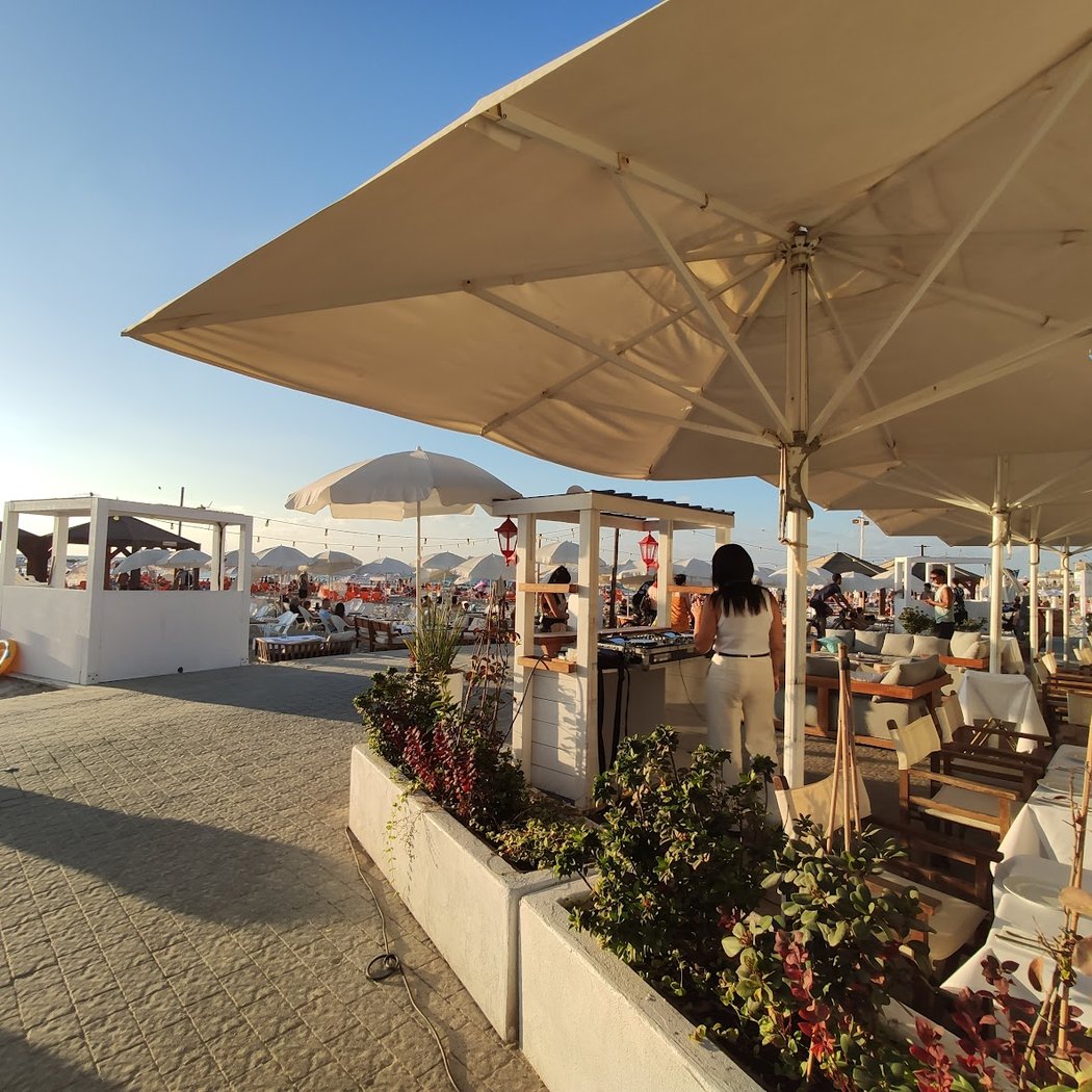 Mezizim Beach Restaurant 3