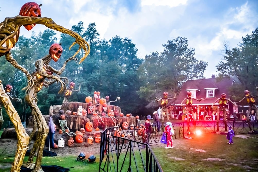 Halloween Stroll 1