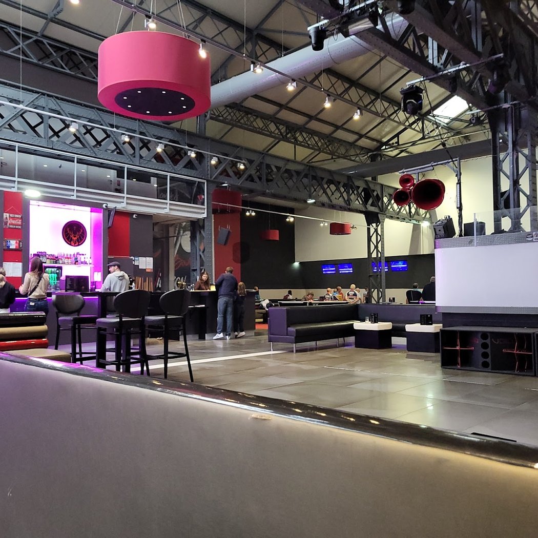 Complexe Enjoy Vierzon 3