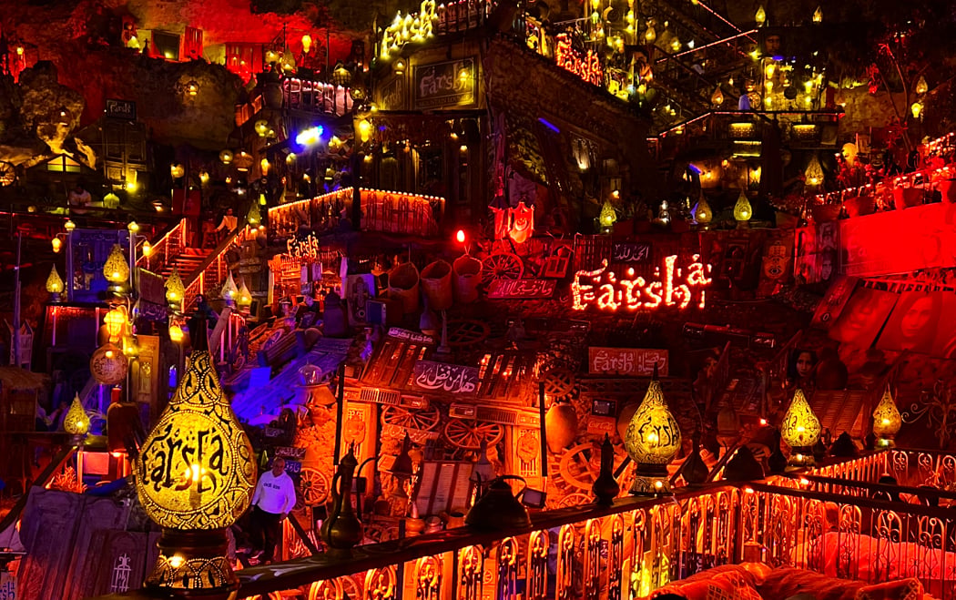 Farsha Cafe 1