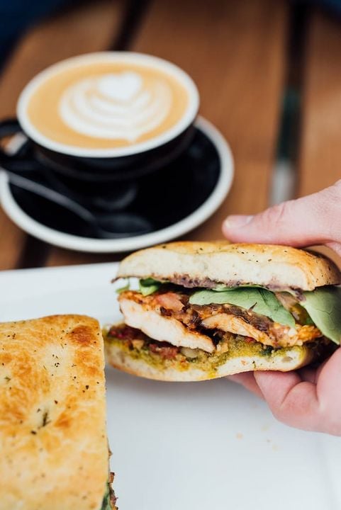 Pavillon Snack Bar 1