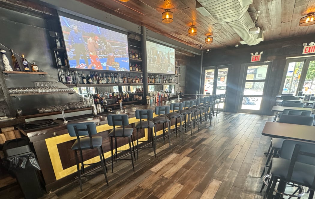 Tipsy Turtle Bar and Cafe 2