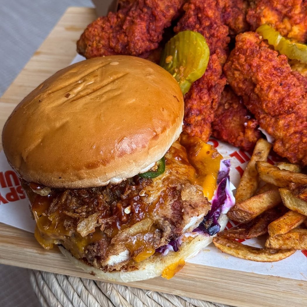 GRIZZLY - SMASH BURGER & FRIES 1
