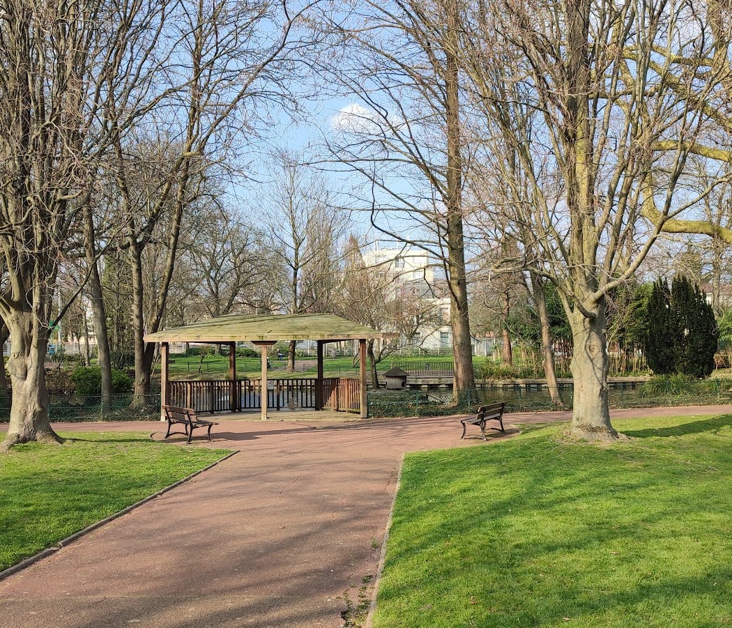 Parc Gainville - Parc des Cygnes (entrée rue des 2 ponts) 3