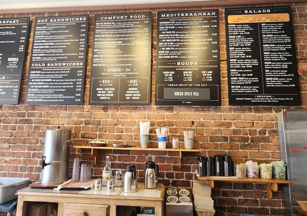 Aroma Cafe 3