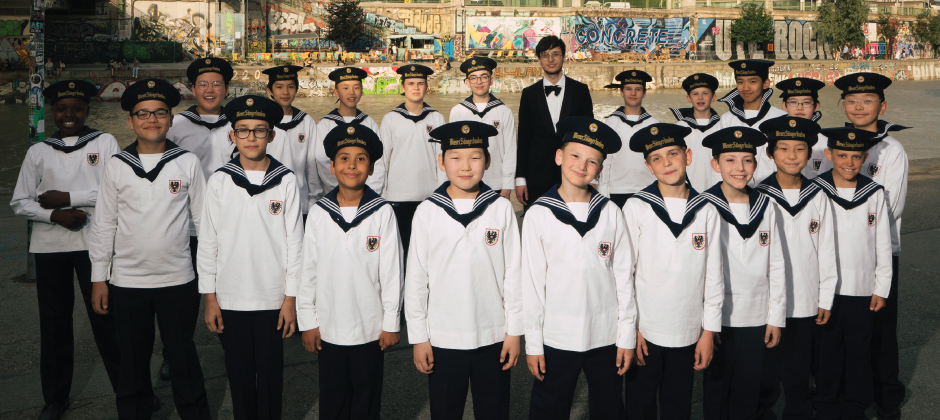 Vienna Boys Choir - Strauss For Ever 2