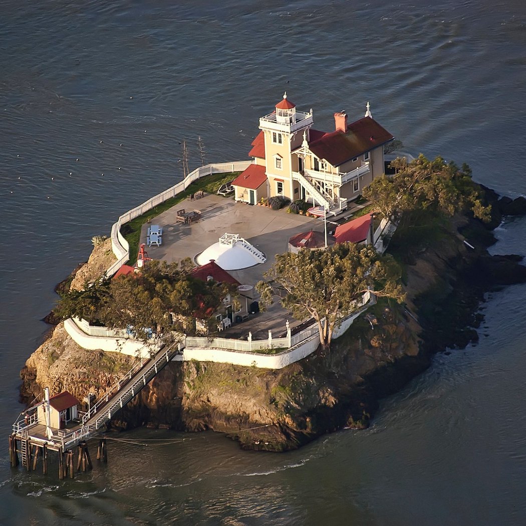East Brother Light Station Bed-and-Breakfast