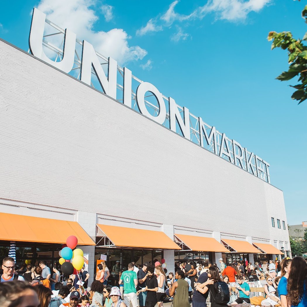 Washington DC Alumni Network: Union Market District 1