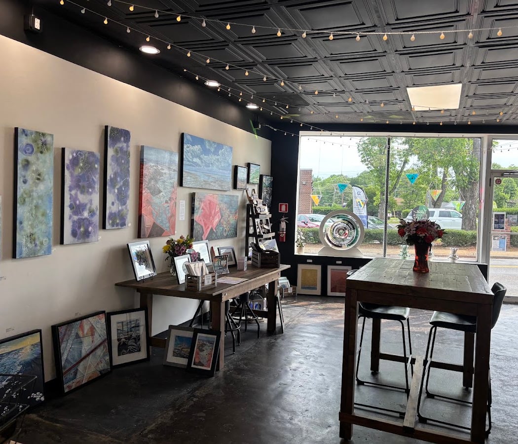 Luca Studio & Gallery 2