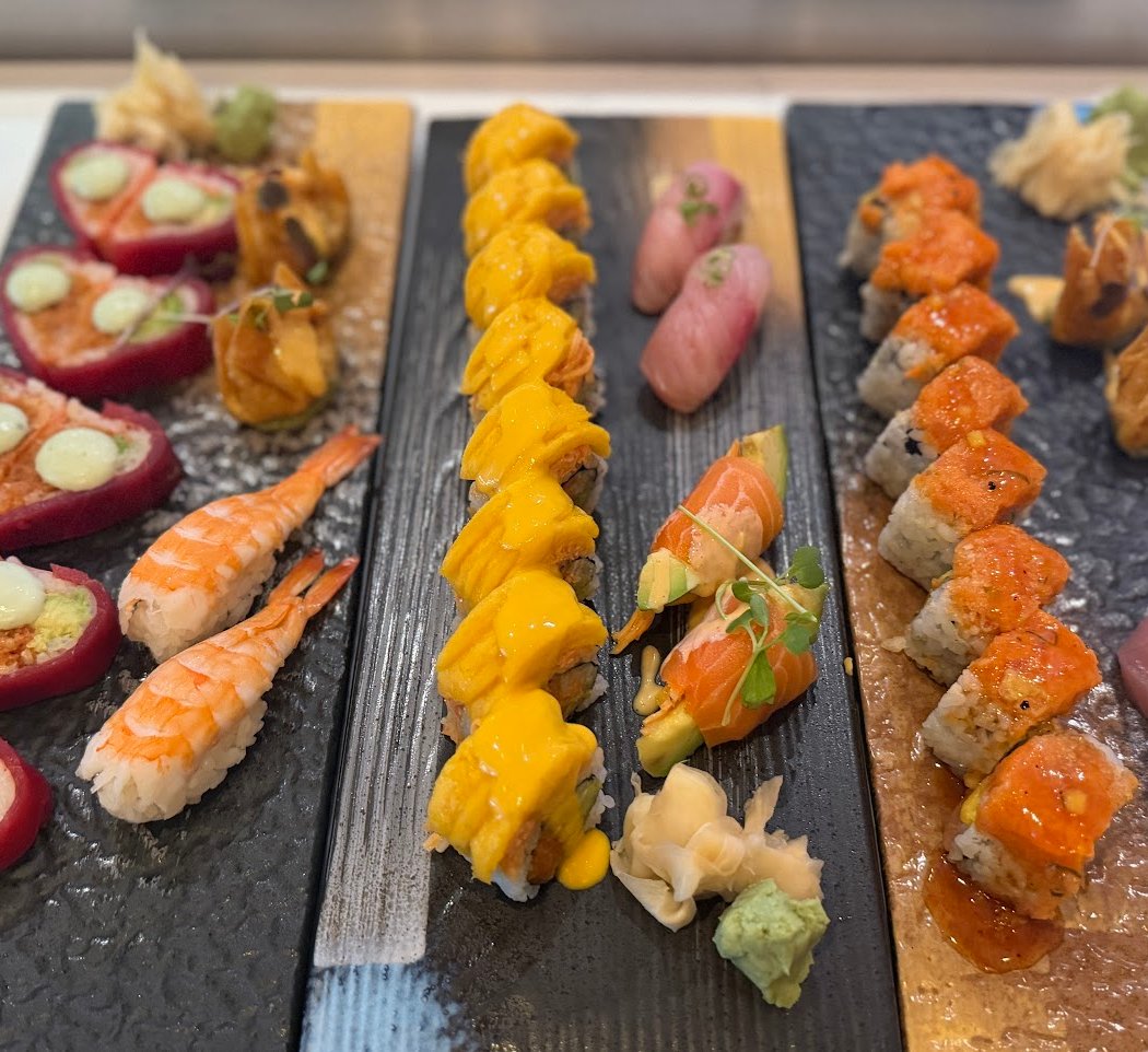 Blue Mountain (Sushi, Bar&Lounge) 3